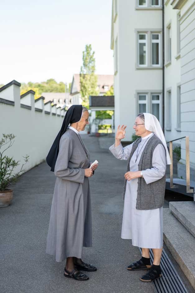 Sieh nach den Sternen, gib acht auf die Gassen